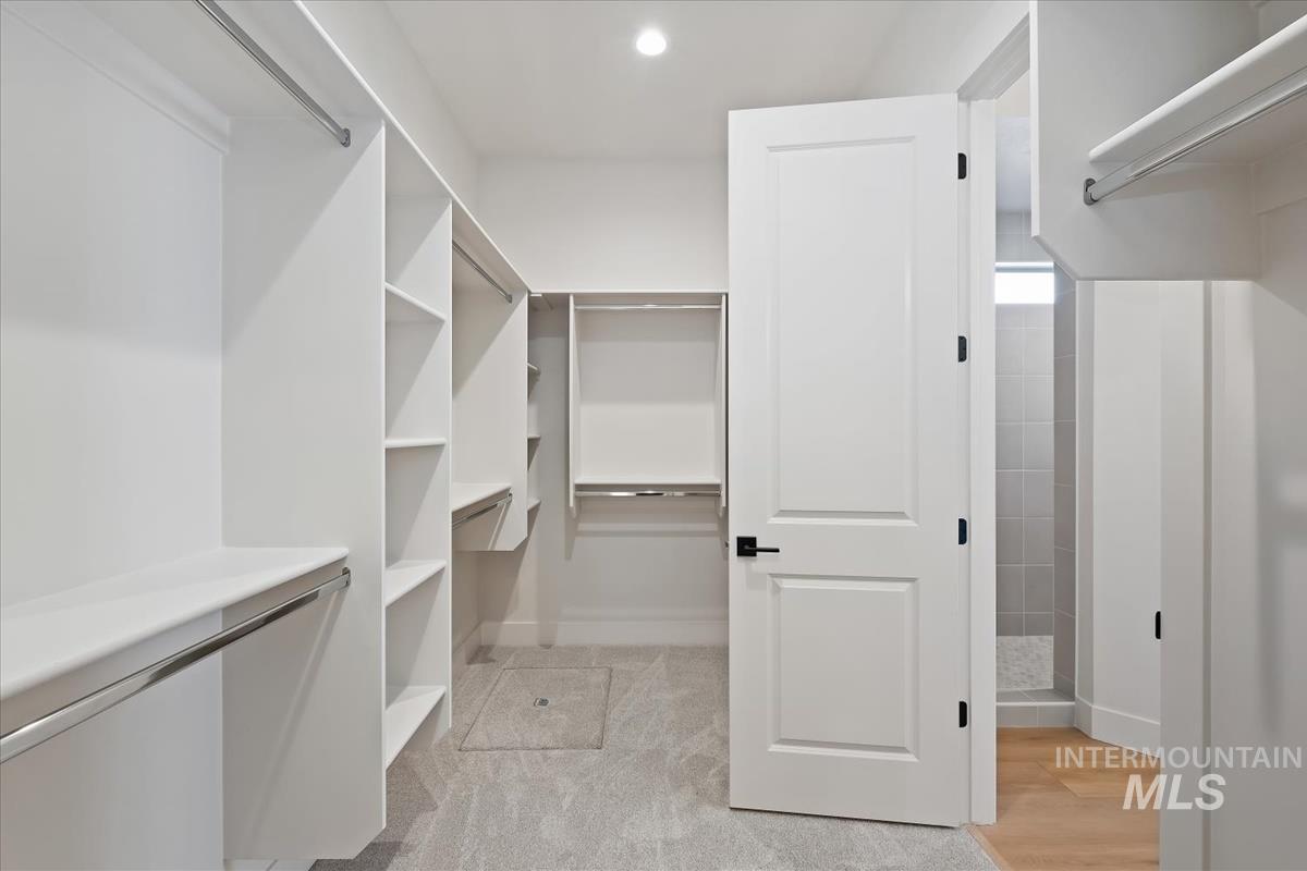 View of walk in closet