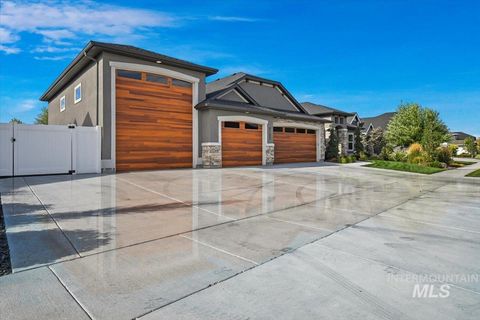 Photo of 9183 W Sparks Lake Dr, Boise, ID 83714 (MLS # 98965149)