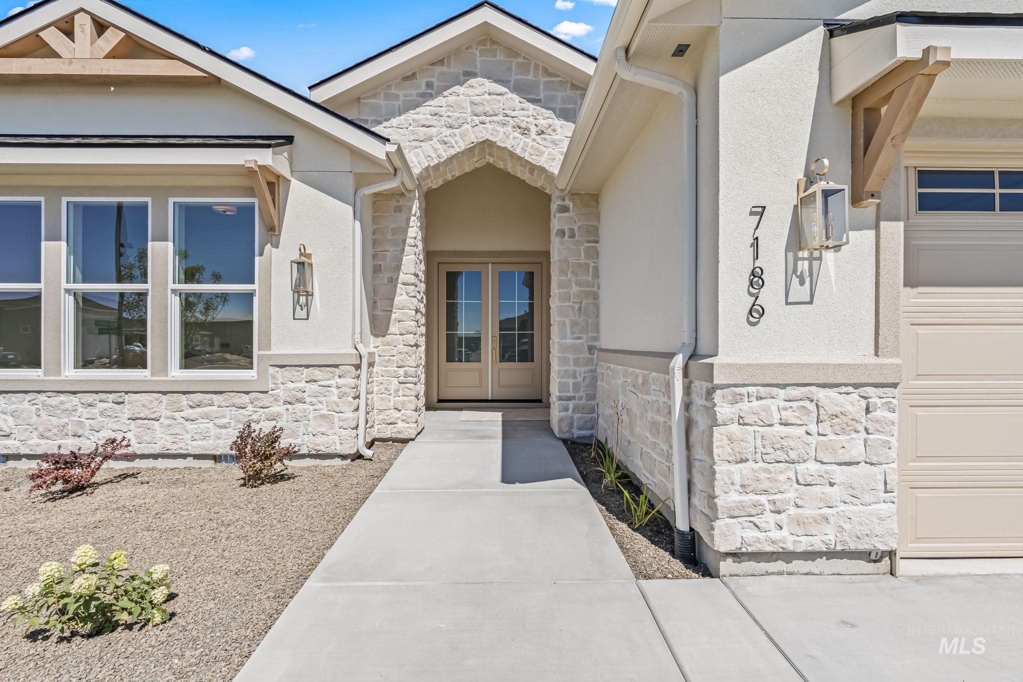 7186 E Chicken Hawk Loop