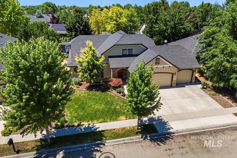 4039 N Legacy Woods Ave Meridian ID 83642