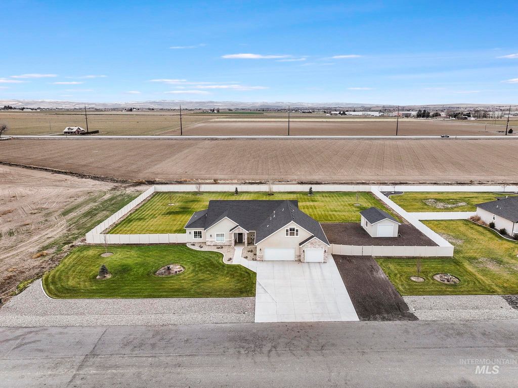 Photo of 3319 E 3818 N, Kimberly, ID 83341 (MLS # 98971180)