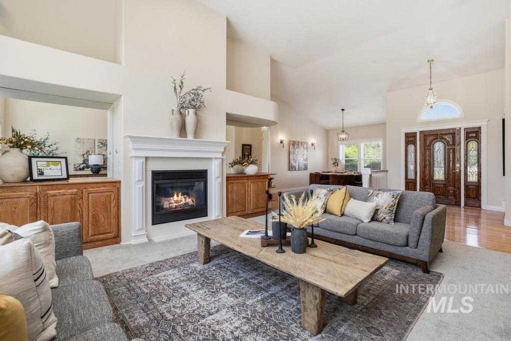 4109 E Man O War Drive