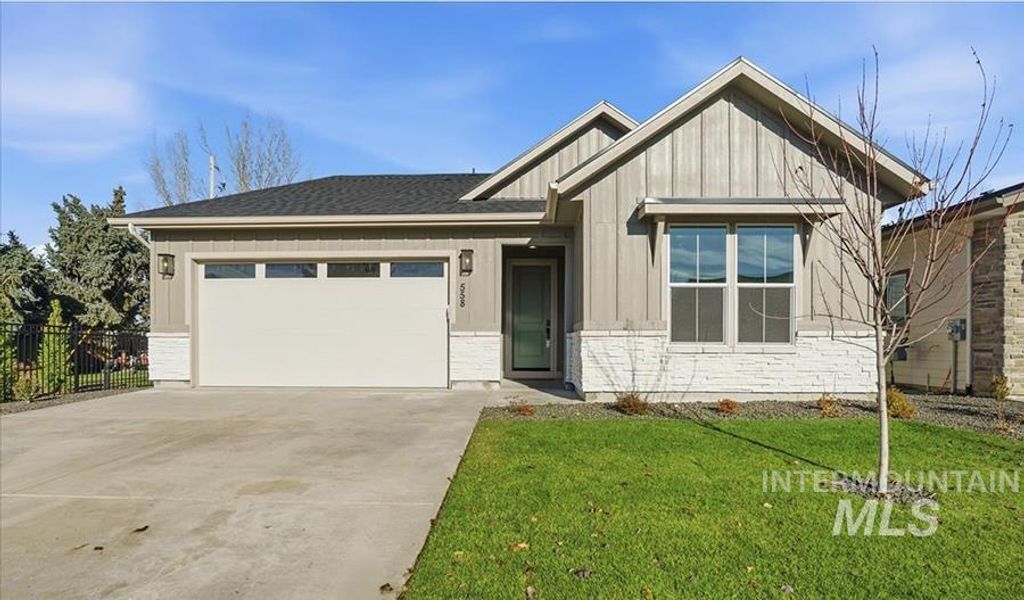 Photo of 558 E Lockhart Street, Meridian, ID 83646 (MLS # 98969303)