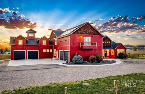 Photo of 10922 W Beagle Flats Ln, Star, ID 83669 (MLS # 98981330)