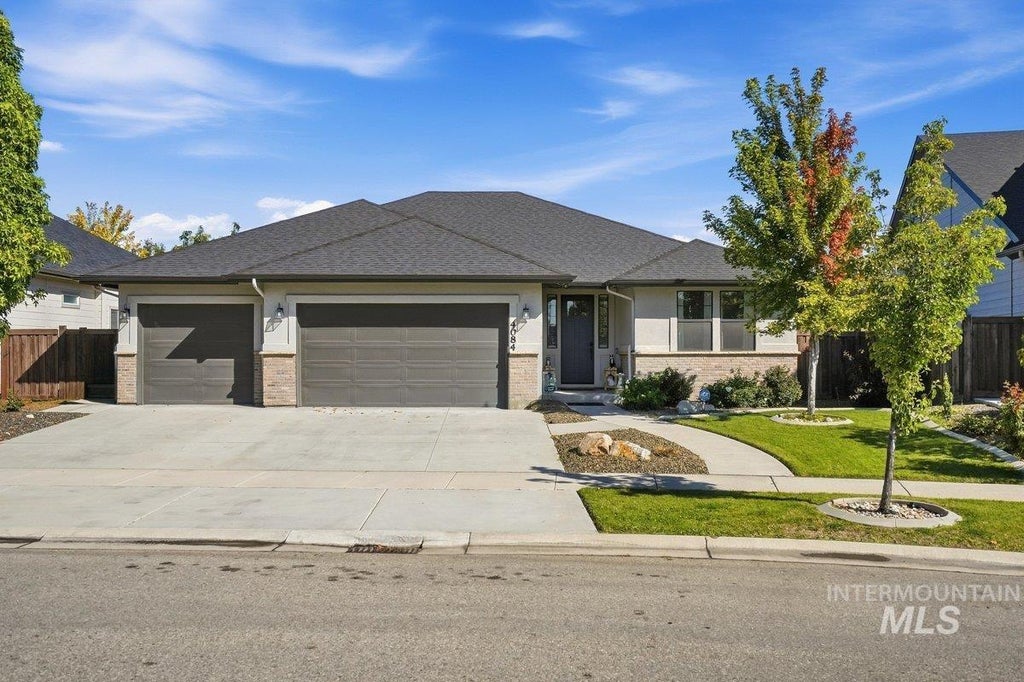 Photo of 4084 W Silver River St, Meridian, ID 83646 (MLS # 99001679)