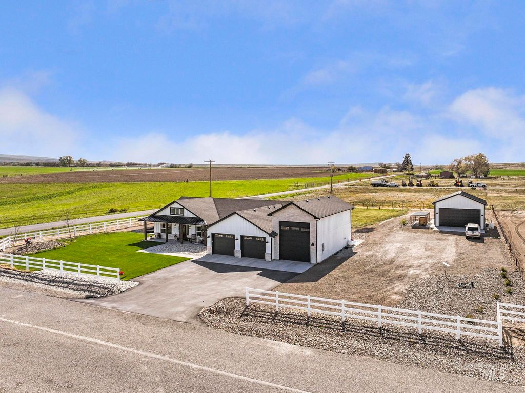 Photo of 3103 N 3395 E, Kimberly, ID 83341 (MLS # 98984409)