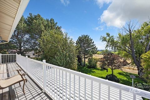 Photo of 147 W 400 South, Jerome, ID 83338 (MLS # 98961021)