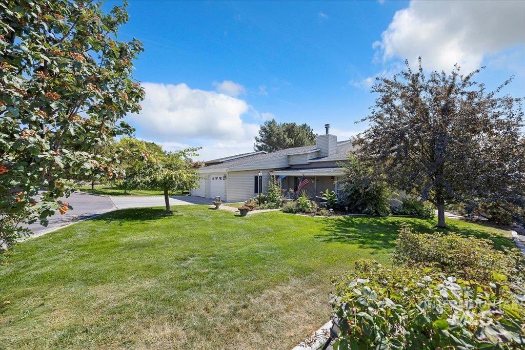 Photo of 147 W 400 South, Jerome, ID 83338 (MLS # 98961021)