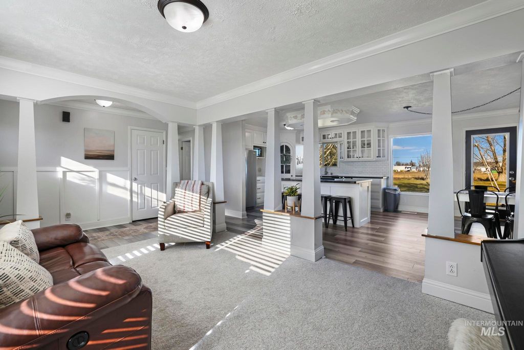 Photo of 6 E 220 S, Burley, ID 83318 (MLS # 98970776)