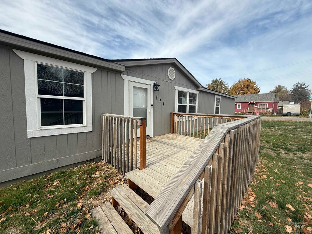 Photo of 421 Loomis Ave, Melba, ID 83641 (MLS # 98967989)