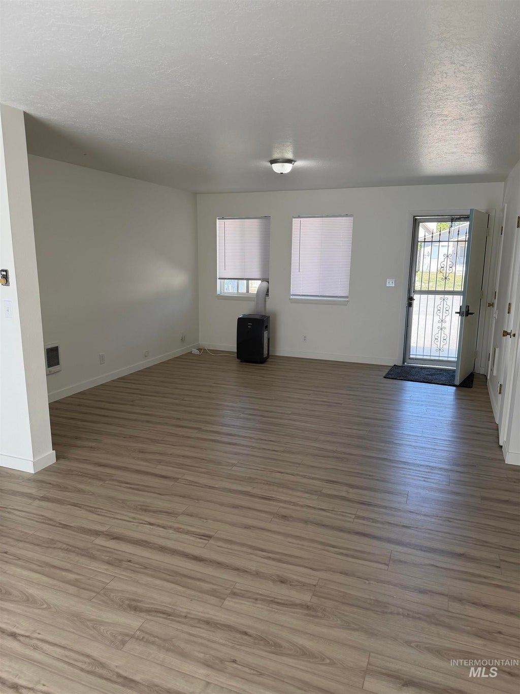 Photo of 303 E Avenue J, Jerome, ID 83338 (MLS # 99000166)