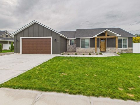 Photo of 500 Biscotti Loop, Heyburn, ID 83336 (MLS # 98964707)