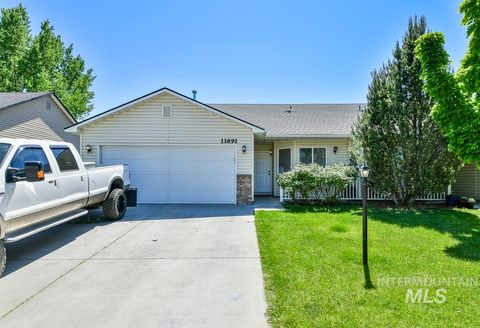 Photo of 11691 W Blueberry Ave, Nampa, ID 83651 (MLS # 98985491)