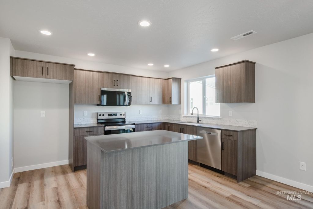 Photo of 8293 E Bright Angel Dr, Nampa, ID 83687 (MLS # 98973296)