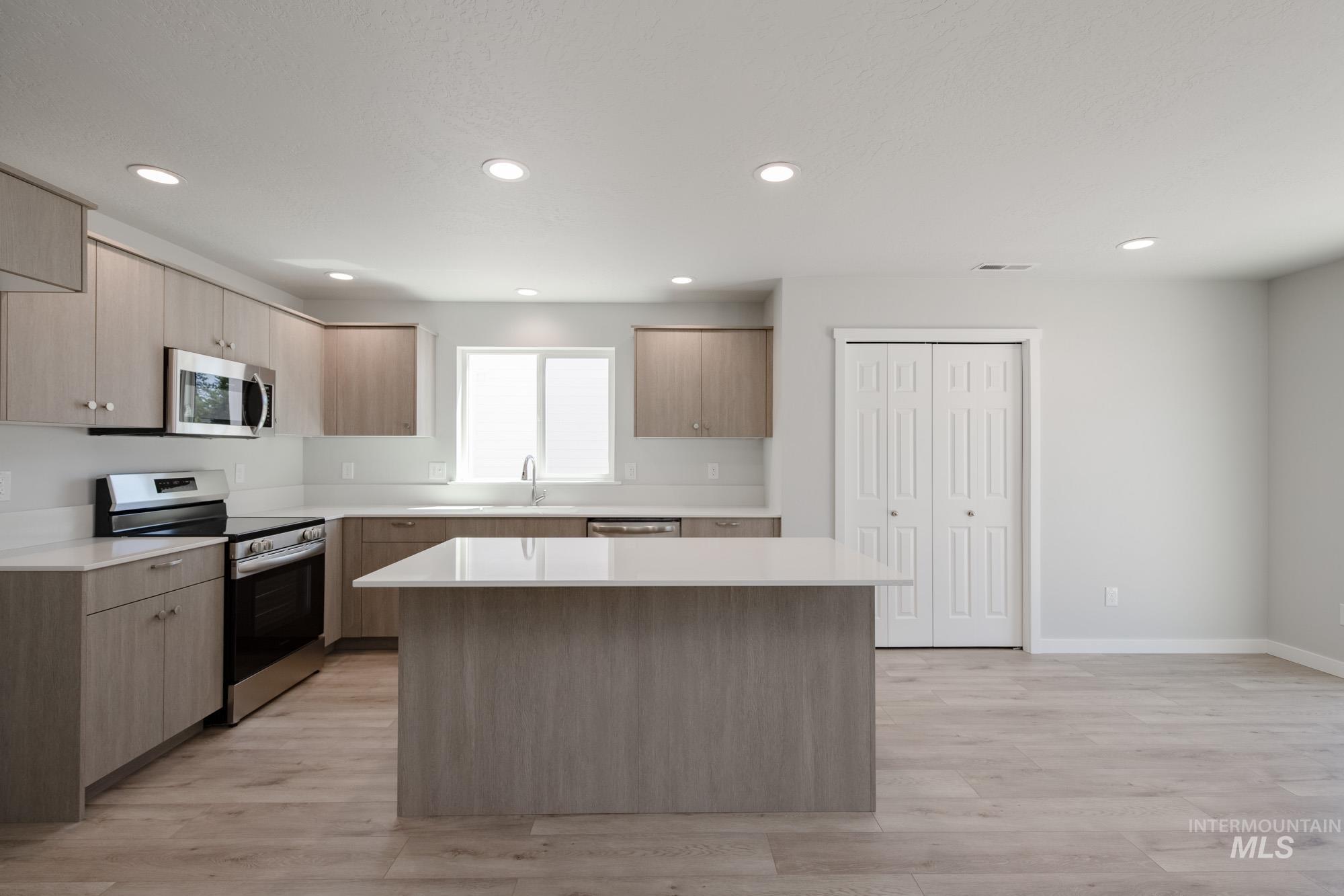 3249 N Waterbrook Way