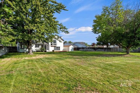 3617 W Quaker Ridge Dr Meridian ID 83646