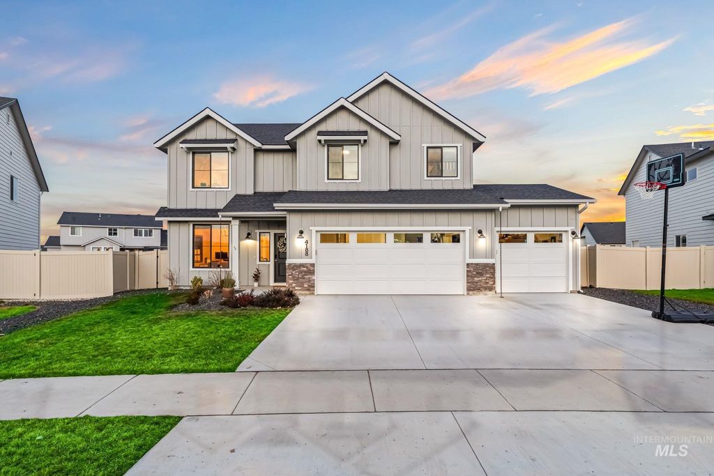 Photo of 4188 N Edessa Ave, Meridian, ID 83646 (MLS # 98984684)