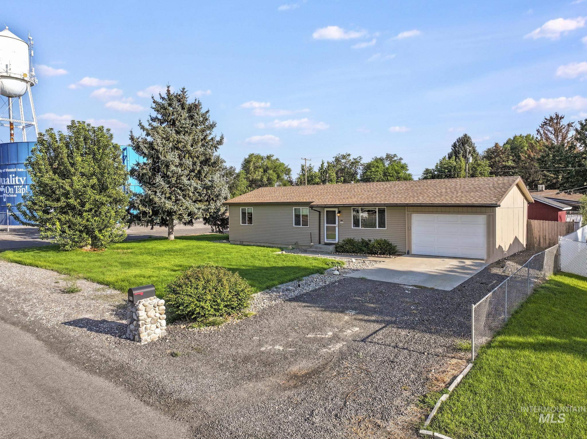 Wendell, Idaho 83355, United States, 3 Bedrooms Bedrooms, ,1 BathroomBathrooms,Residential,Active,200143