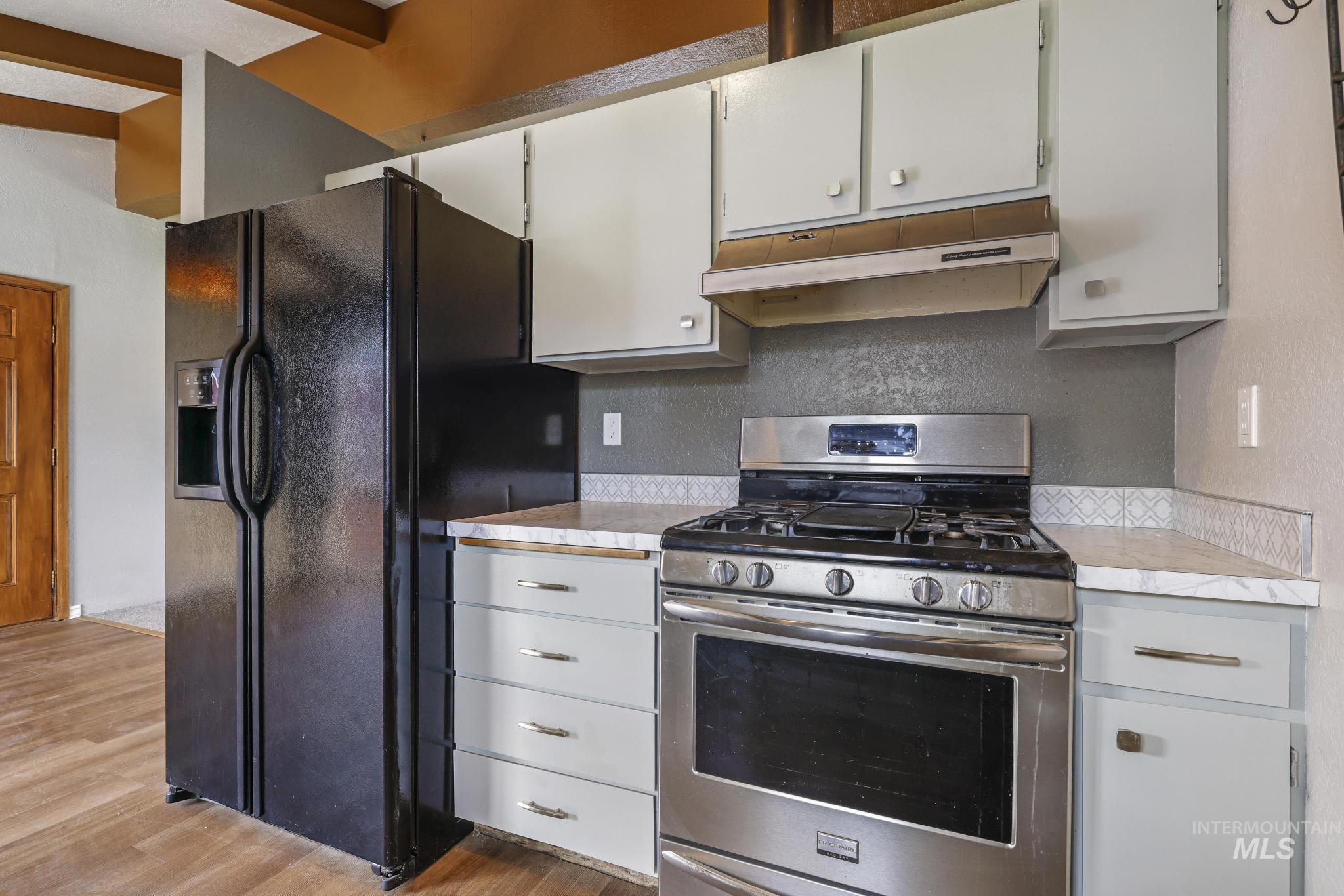 Wendell, Idaho 83355, United States, 3 Bedrooms Bedrooms, ,1 BathroomBathrooms,Residential,Active,200143