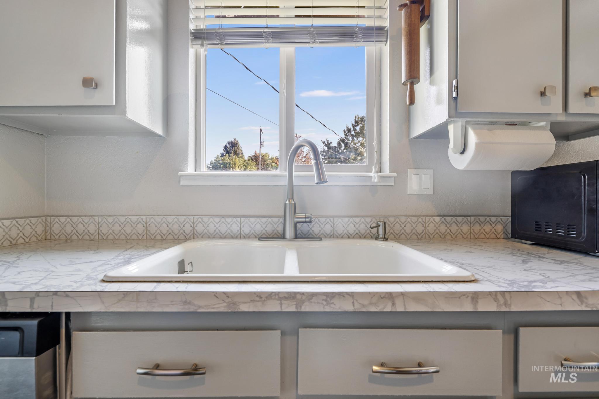 Wendell, Idaho 83355, United States, 3 Bedrooms Bedrooms, ,1 BathroomBathrooms,Residential,Active,200143