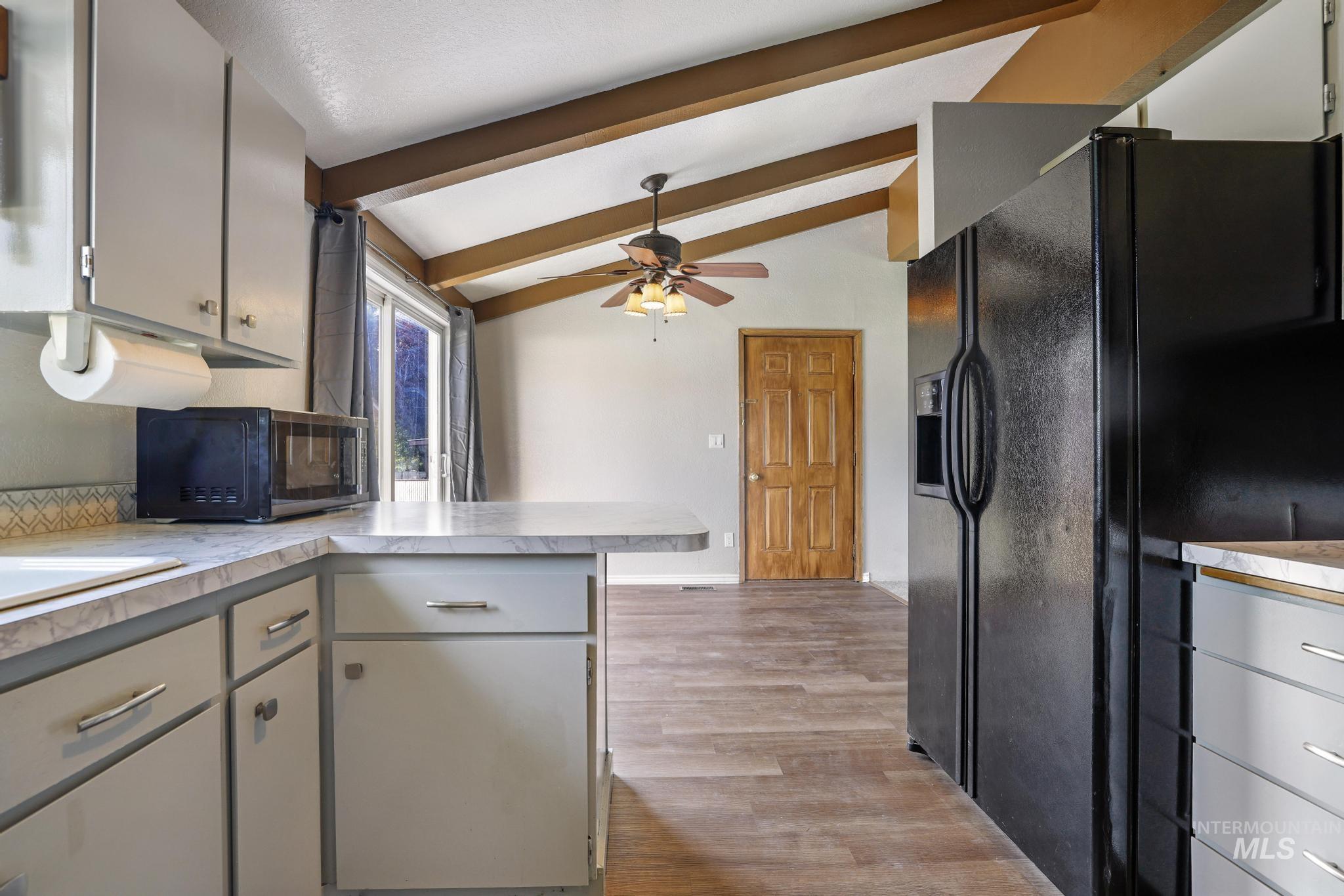 Wendell, Idaho 83355, United States, 3 Bedrooms Bedrooms, ,1 BathroomBathrooms,Residential,Active,200143