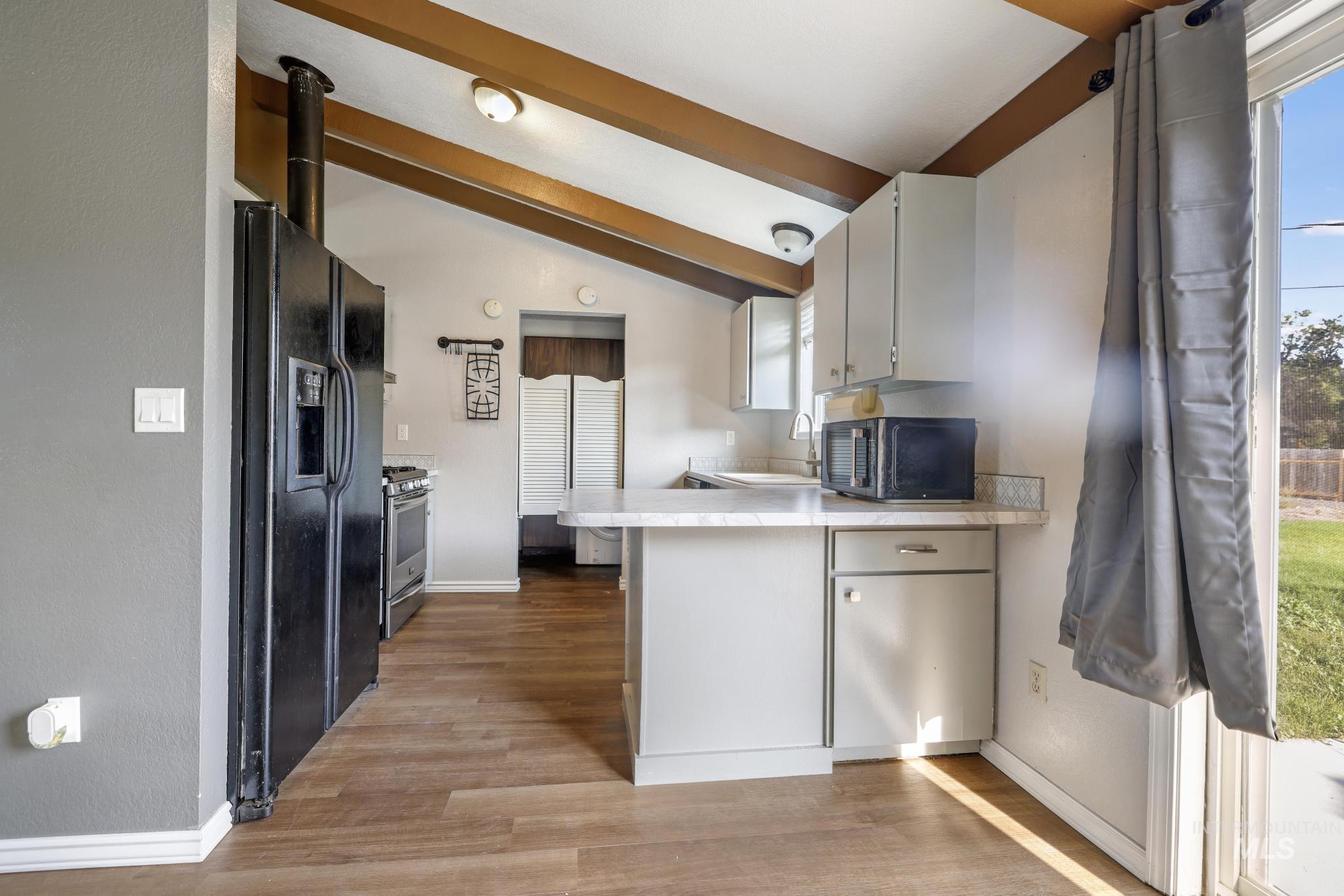 Wendell, Idaho 83355, United States, 3 Bedrooms Bedrooms, ,1 BathroomBathrooms,Residential,Active,200143