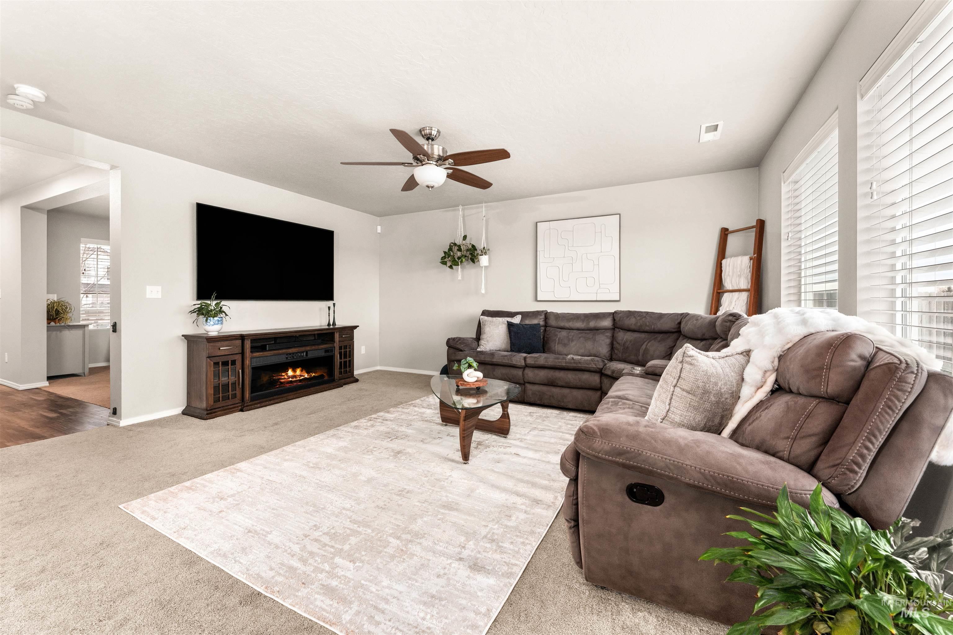 7538 E Drouillard St