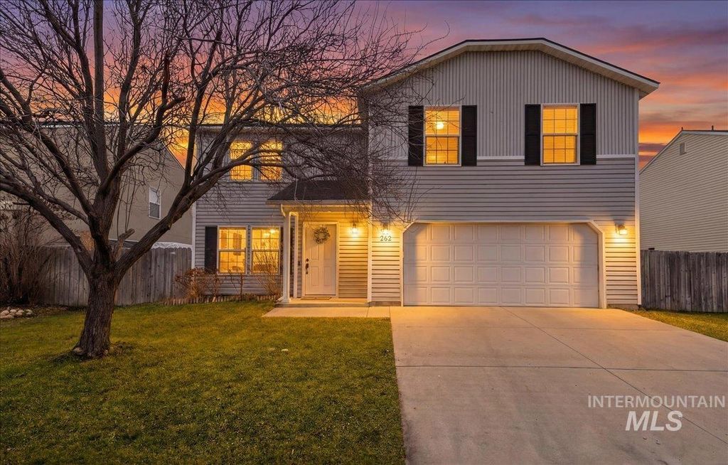 Photo of 262 E Willowcreek Dr, Middleton, ID 83644 (MLS # 98972575)
