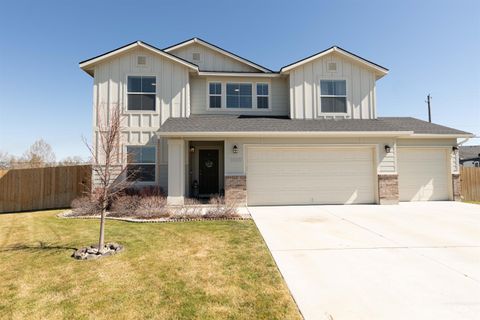 Photo of 1660 SW Levant Way, Mountain Home, ID 83647 (MLS # 98978863)