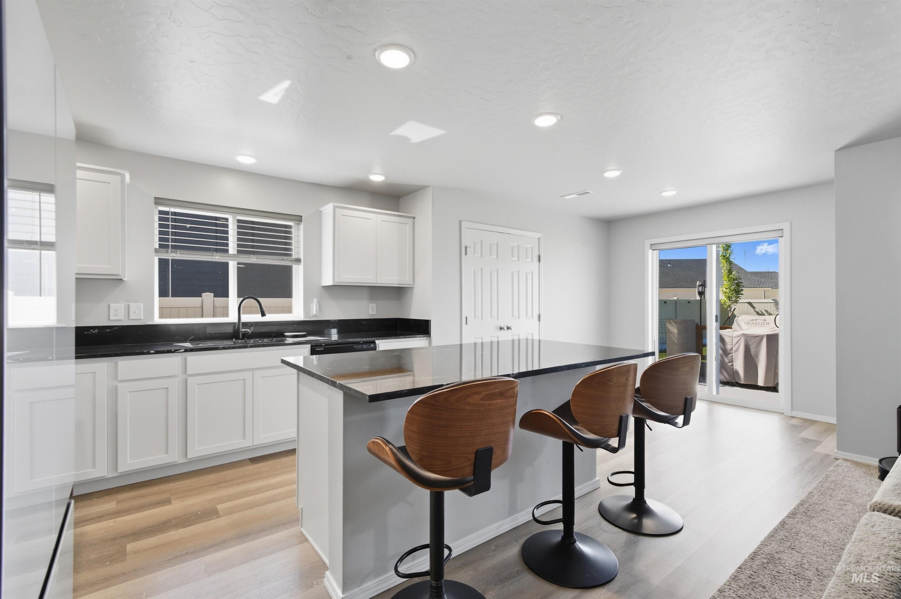 18321 N Strawflower Ave