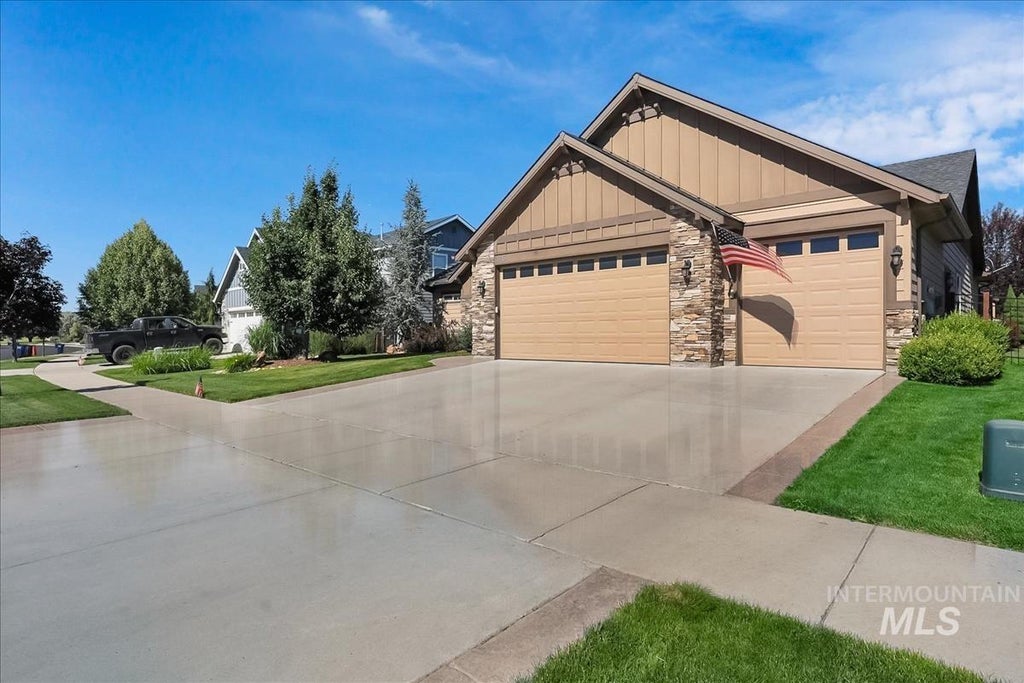 Photo of 1116 N World Cup Lane, Eagle, ID 83616 (MLS # 98990817)