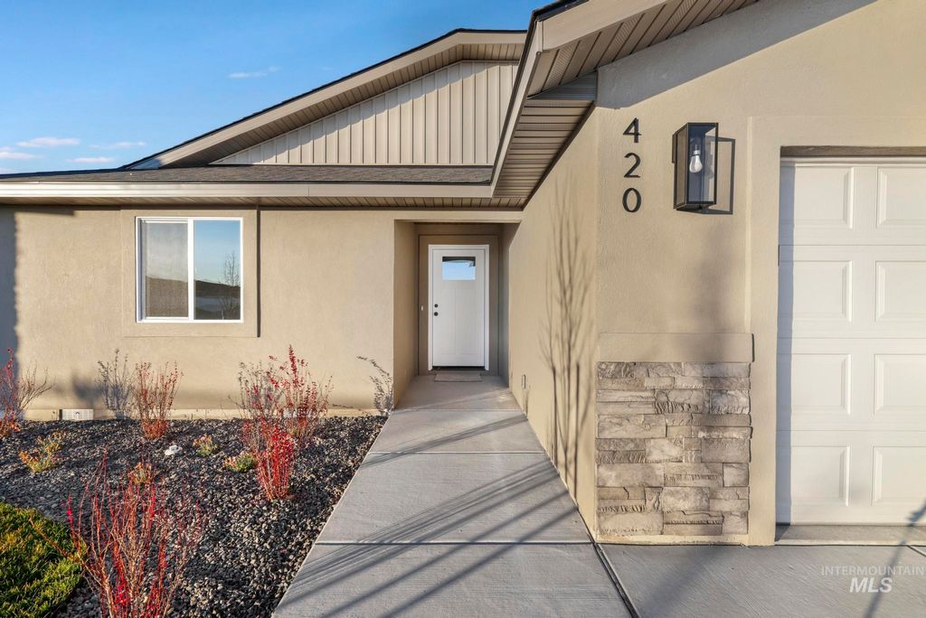 Photo of 420 Rock Dove Loop, Twin Falls, ID 83301 (MLS # 98970204)