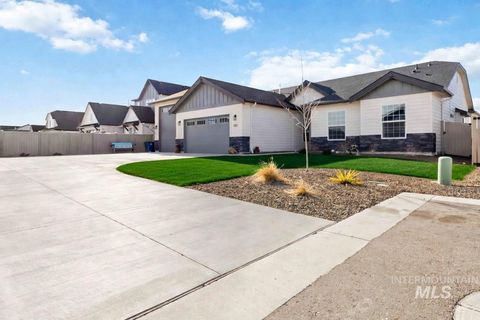 Photo of 2103 W Egret, Nampa, ID 83686 (MLS # 98977790)