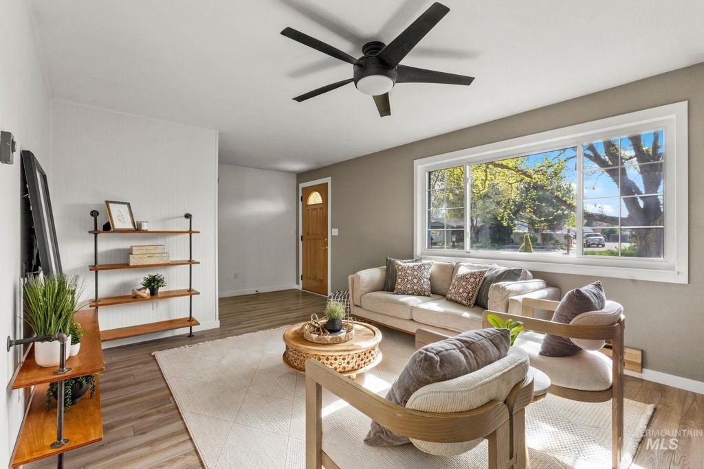 Photo of 1510 E Greensboro St, Boise, ID 83706 (MLS # 98982157)