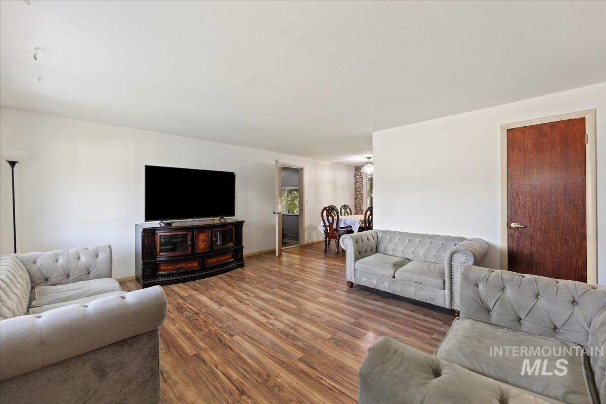 1632 N Todd Way