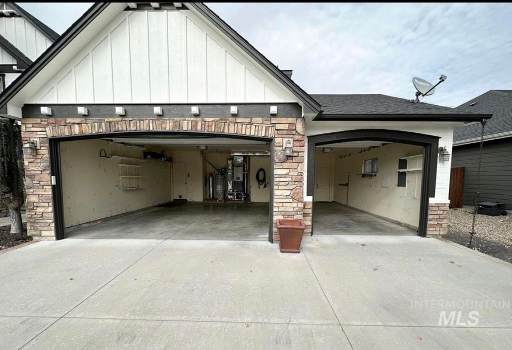 Photo of 9156 W Ben St, Boise, ID 83714 (MLS # 98973836)