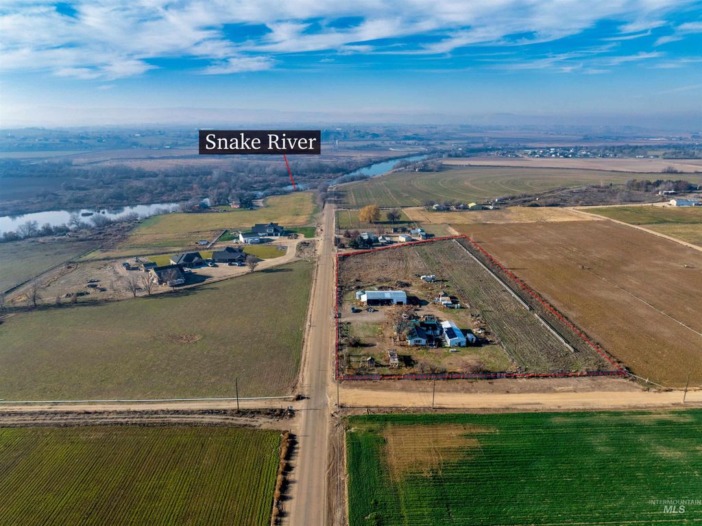 Photo of 27294 Ustick Rd, Wilder, ID 83676 (MLS # 98969850)