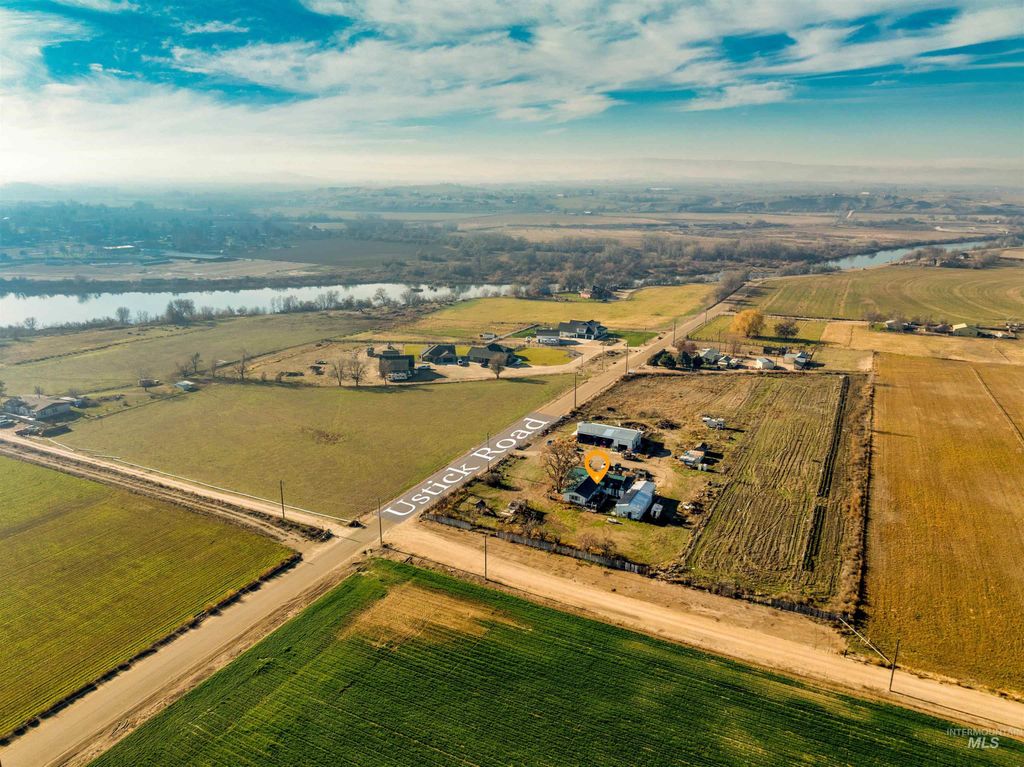 Photo of 27294 Ustick Rd, Wilder, ID 83676 (MLS # 98969850)