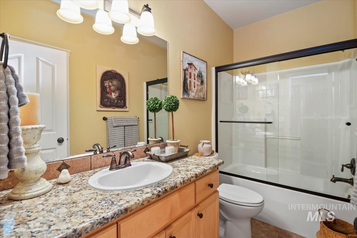 2899 N Silverleaf Way
