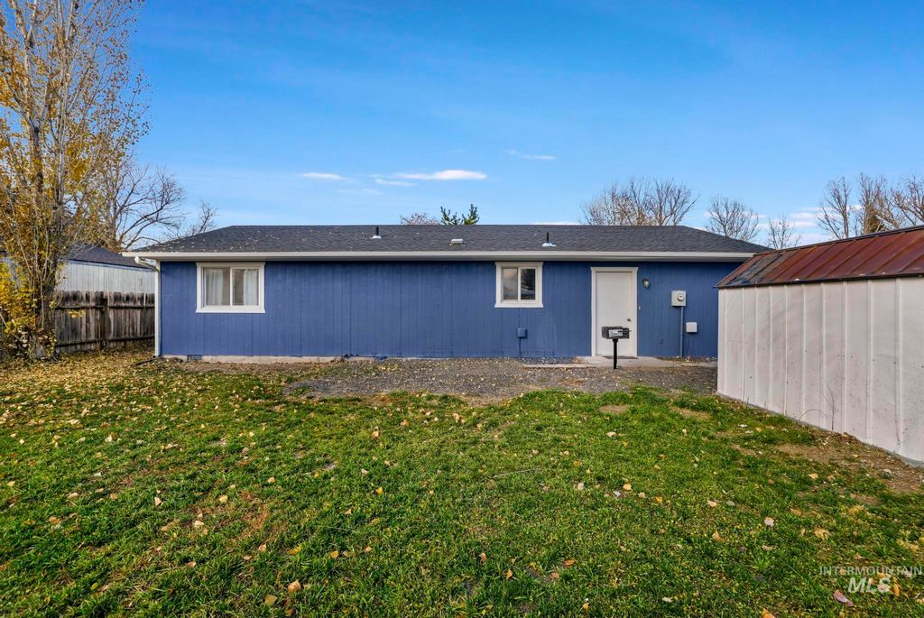 Photo of 835 20th Ave E Ave, Jerome, ID 83338 (MLS # 98967984)