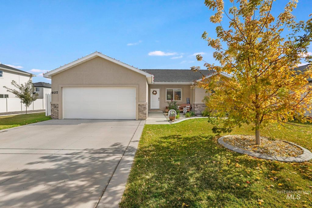 Photo of 607 Cheri Ct, Kimberly, ID 83341 (MLS # 98973129)