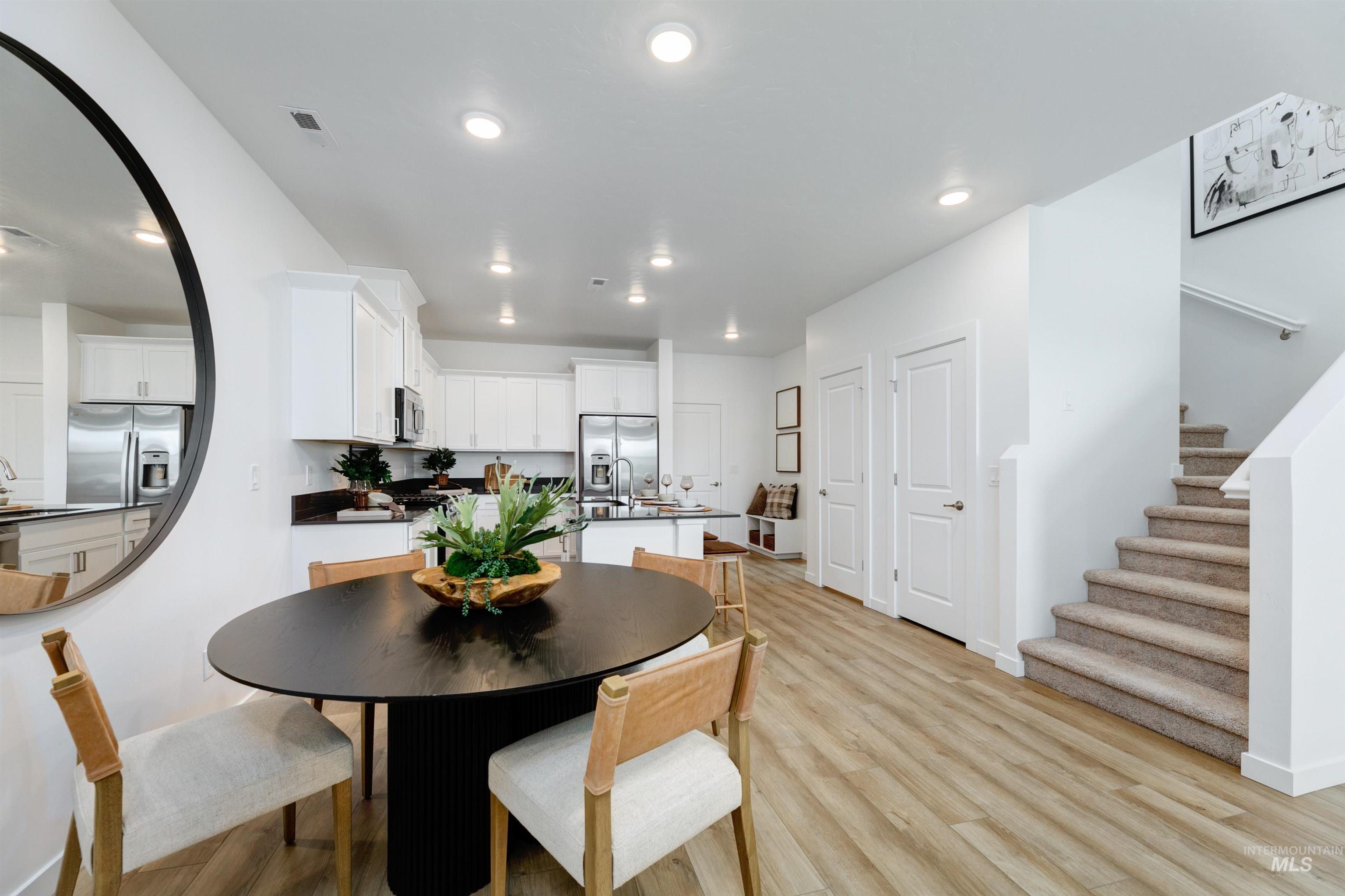 4248 W Perspective St