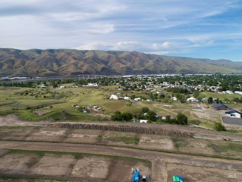 1665 Dustan Loop Clarkston WA 99403