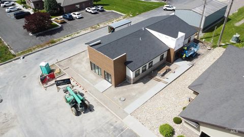 Photo of 1404 Pomerelle Ave, Burley, ID 83318 (MLS # 98933852)