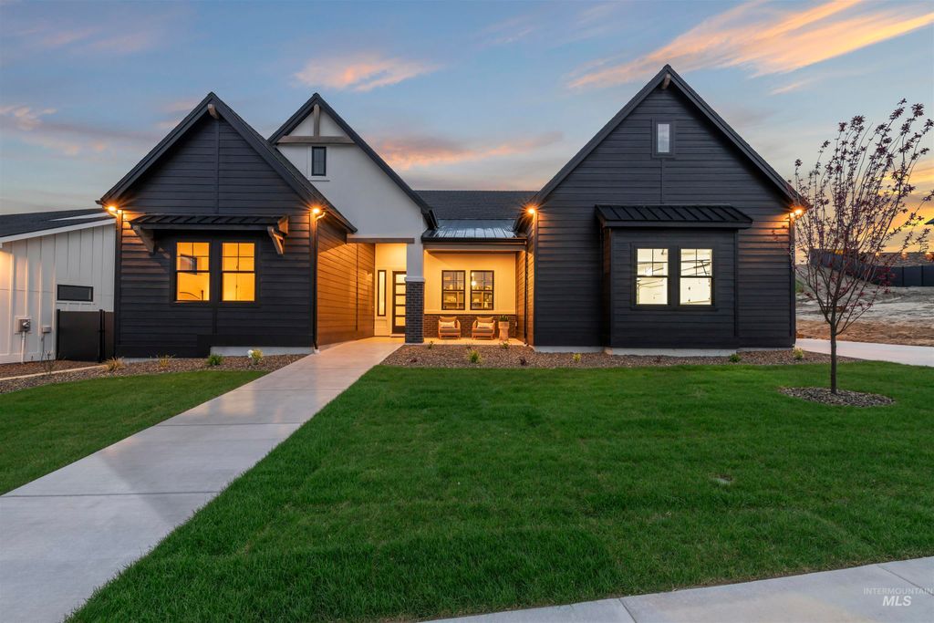 Photo of 6971 N Cairnhill Way, Eagle, ID 83616 (MLS # 98982528)