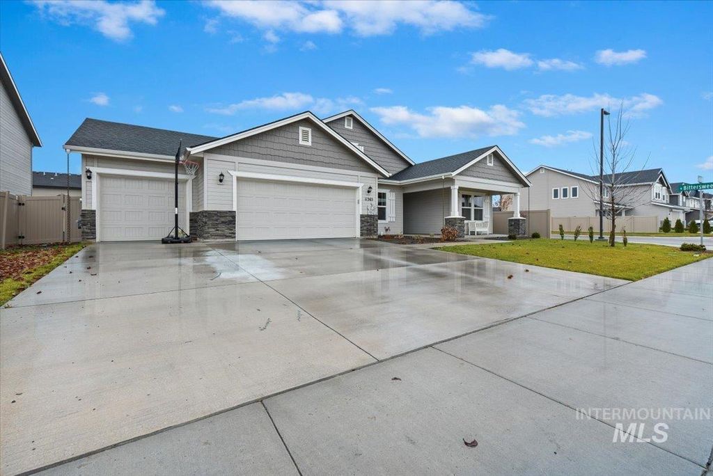 Photo of 11365 W. Millbank St, Nampa, ID 83651 (MLS # 98969336)