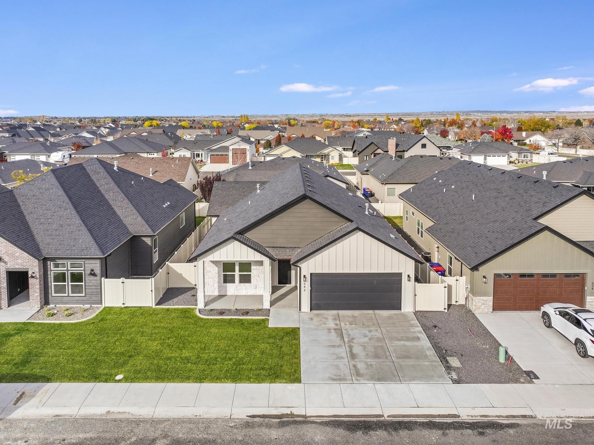 Aerial view of property and surrounding area