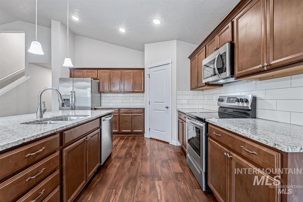 15837 N Limestone Way