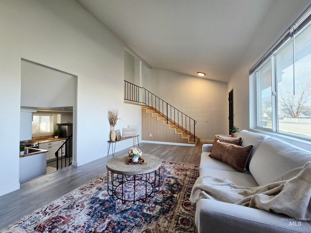 Photo of 728 NW 8th St, Meridian, ID 83642 (MLS # 98977467)