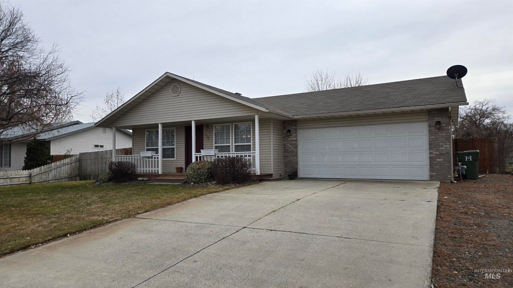 Photo of 50 10th Ave. N Ave, Payette, ID 83661 (MLS # 98975624)